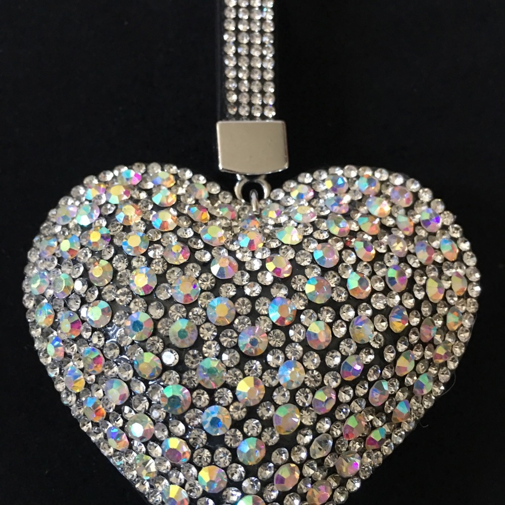 NEW!! ADORABLE Rhinestones Heart Keychain!! - Picture 8 of 8
